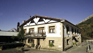 Pension Uxarte, Mondragón